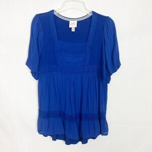 Knox Rose Top Womens Small Lace Relaxed Comfort Boho Chic Feminine Casual Flowy